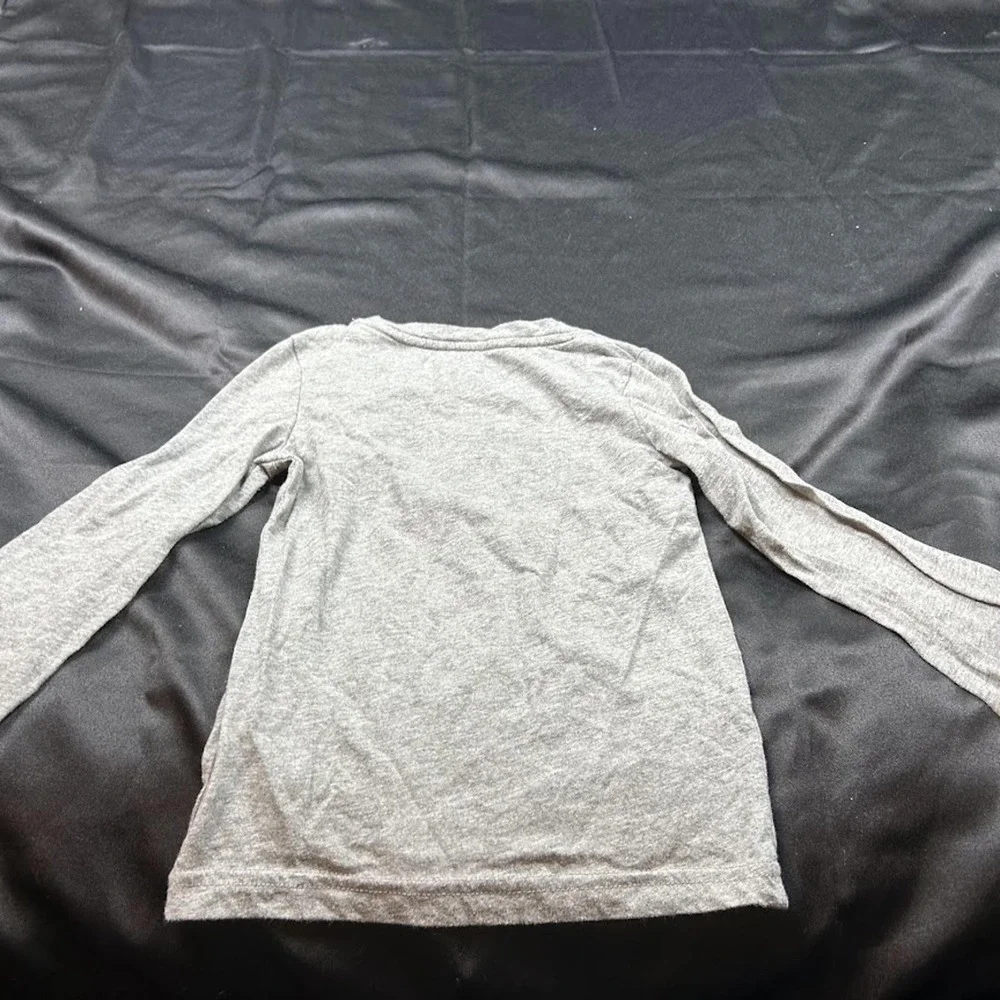 Circo GIRLS Light Grey Long Sleeve Shirt with Rainbow Heart Size XS / 4-5Y
